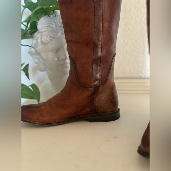 Frye Paige Tall Riding Boots pre owned still in
good condition - Picture 2 of 9